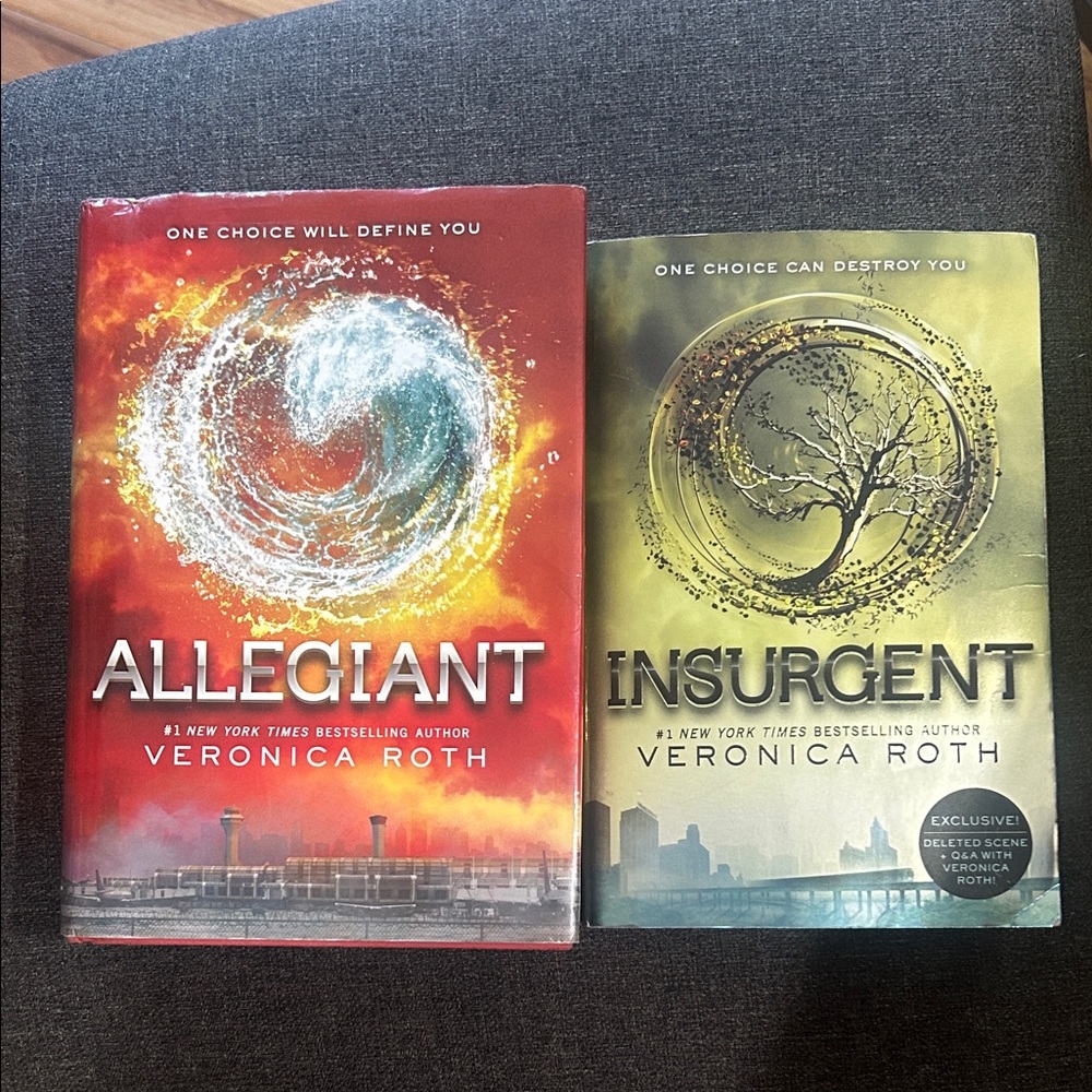 Allegiant and Insurgent Book Set - Red and Green Covers